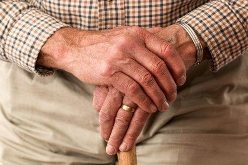 assistenza anziani lombardia